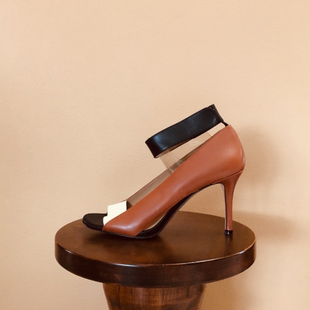 Ann Taylor Three Tone Genuine Leather Ankle Strap
